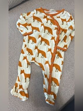 Milkbarn Fox Print Baby Footed Onesie - Rust Foxes on Mint